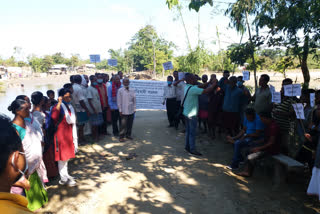 flood effected people protest at dhamaji