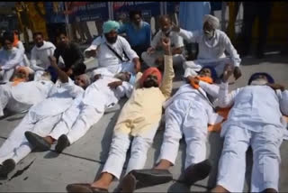 farmers protest at khuian malkana toll plaza sirsa