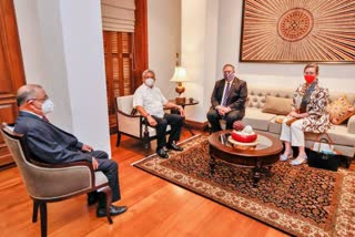 पोम्पियो ने श्रीलंका के राष्ट्रपति से की मुलाकात,