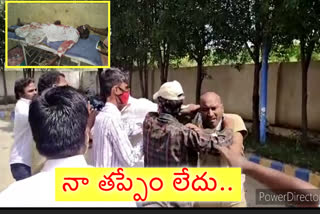 accident at kamareddy district and Locals Beat RTC bus driver