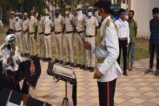 Police team paid tribute to the martyrs in sirsa