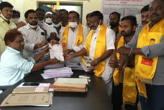 tdp leaders protest at kanigiri