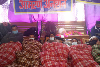 Compassionate dependents have been sitting on hunger strike for 72 hours in shimla