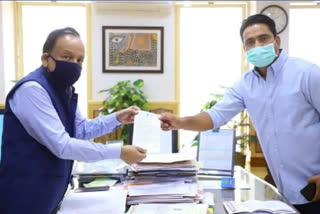 Churu News,  MP Rahul Kaswa met Union Health Minister