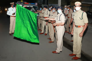 flag waving by additional sp supraja to start rally