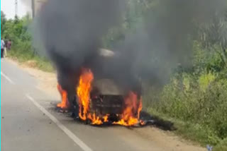 Car burnt in fire in Mahabubnagar district
