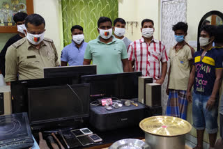 south-24-parganas-sonarpur-police-arrest-a-group-of-goons