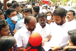 student leaders protest in nanhyala kurnool district