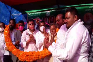 sudesh-mahato-campaigned-in-favor-of-bjp-candidate-in-bermo