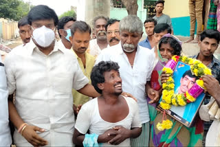 Former MLA  consulted a farmer  committed suicide at kurnool district