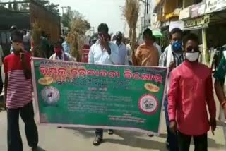 Farmers protest in bargarh