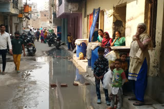 waterlogging in Sangam Vihar knocking diseases