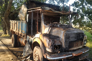 bauxite truck caught fire in gumla