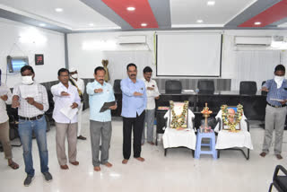 valmiki jayanthi celebrations at peddapalli district collector office