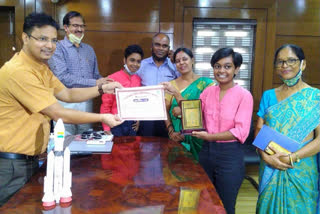 Sabronita Kumari came first in ISRO Cyberspace competition in dhanbad