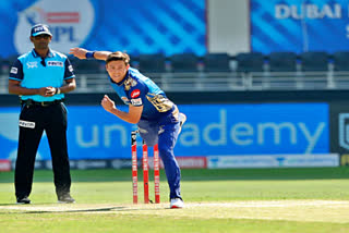 trent boult became the highest wicket-taker in ipl 2020 in powerplay