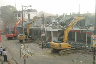 mukhtar-ansari-hotel-gazal-demolished