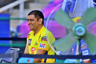 video of csk skipper ms dhoni  definitely not trending on twitter