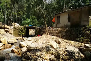 ഇടുക്കി  ചിന്നക്കനാൽ പഞ്ചായത്ത് നിവാസികൾ  ഉരുൾപൊട്ടൽ  വെള്ളപ്പൊക്കം  നാശനഷ്ടം  floods affected victims  government assistance  സർക്കാർ സഹായം