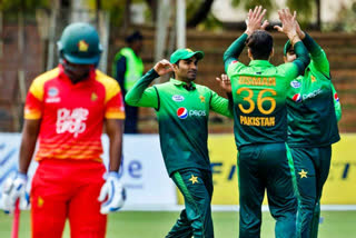 Pakistan beat zimbabwe by 6 wickets in rawalpindi odi
