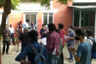 jnu union protest at dean office