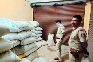 15 quintal ration rice confiscated by Police