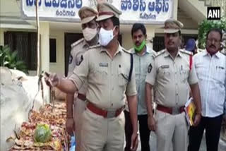 Police recovered baned Gutka  Police recovered baned Ganja  Police recovered baned khaini  drugs seized in Krishna district  andhra  banned drugs  ആന്ധ്ര  banned drugs seized from andhra  നിരോധിത മയക്കുമരുന്ന്  ഗുട്ട്ക  ഖൈനി  കഞ്ചാവ്  റെയ്ഡ്  ശിവപുരം  കൃഷ്ണ  krishna