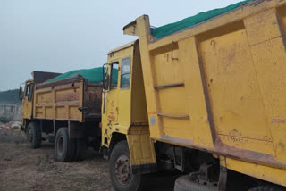 Police seized dumpers overloaded with sand