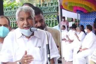 oommenchandy  congress  തിരുവനന്തപുരം  എയ്‌ഡഡ് സ്കൂളുകൾ  ഉമ്മൻ ചാണ്ടി  യു.ഡി.എഫ്