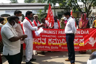 protest in molakalmuru