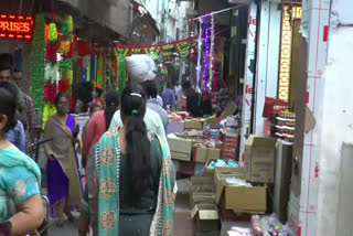 people are going for shopping in markets during corona pandemic ambala