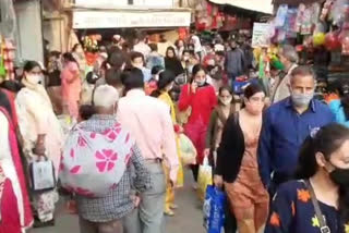 DC Aditya Negi organize a meeting with officials regarding crowd in shimla market