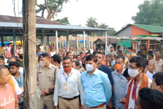 Minister Bhabesh Kalita present at Chirang to assess the damage caused by the fire