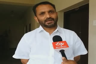 CM panicks  K Surendran  കെ സുരേന്ദ്രന്‍  തദ്ദേശ തെരഞ്ഞെടുപ്പില്‍ ബിജെപി  ബിജെപി വാര്‍ത്ത  മുഖ്യമന്ത്രി പിണറായി വിജയന്‍