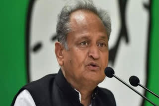 Gehlot attacks BJP  horse trading of Cong MLAs  Cong MLAs in Gujarat  Rajasthan Chief Minister Ashok Gehlot  Gehlot attacks BJP over horse trading of Cong MLAs in Gujarat  ഗുജറാത്തിൽ ബിജെപിയുടെ കുതിരകച്ചവടം  രാജസ്ഥാൻ മുഖ്യമന്ത്രി അശോക് ഗെലോട്ട്  ബിജെപിയുടെ കുതിരകച്ചവടം