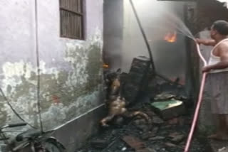 explosion at firecracker godown in kushinagar