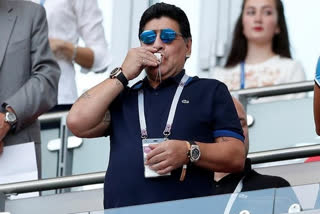 തലച്ചോറിൽ രക്തം കട്ടപിടിച്ചു; മറഡോണയുടെ ശസ്ത്രക്രിയ വിജയകരം  മറഡോണയുടെ ശസ്ത്രക്രിയ വിജയകരം  ഡീഗോ മറഡോണ  മുൻ അർജന്‍റീന ഫുട്ബോൾ താരം  Diego Maradona  Diego Maradona undergoes successful surgery