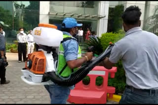 IGL gave south delhi municipal corporation 24 motor spray as CSR activity