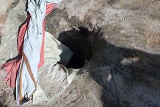 MP: Five year old falls in borewell, rescue operation on