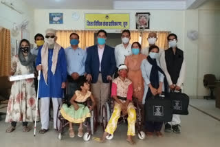 मंदबुद्धि को एमएसआईडी किट वितरित, MSID kit distributed to retarded