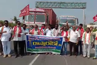 protest of farmer association leaders