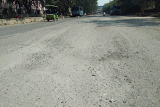 Common road becomes road of death due to road accidents in dwarka