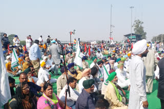 Farmers chakka jam at Ladowal toll plaza against agriculture laws