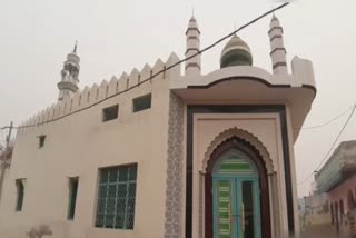 मस्जिद में हनुमान चालीसा का पाठ.
