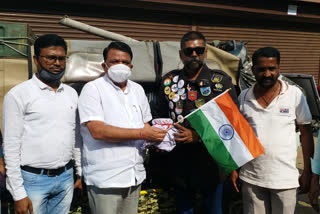 Umesh Gopinath Jadhav Moves to Bharat Yatra in Tribute of Pulwama Martyrs