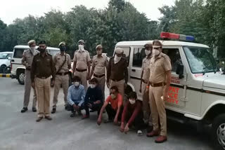 sonipat police arrested 7 illegal liquor traders in poisonous liquor case