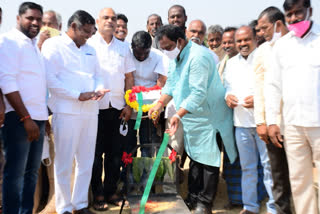 mla ravi shankar opened grain purchasing centers in choppadandi constituency in karimnagar