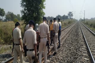 womans-body-found-on-railway-track-in-jamtara