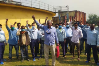 movement of water plant employees in jamshedpur regarding bonus