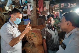 মূল্যবৃদ্ধি নিয়ন্ত্রণে কলকাতার বাজারে অভিযান এনফোর্সমেন্ট ব্রাঞ্চের